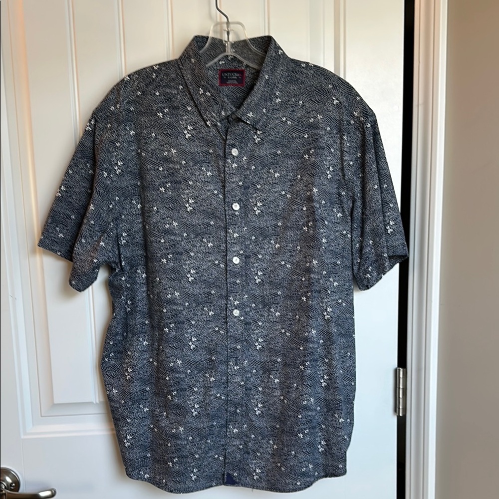 UNTUCKit Navy Casual Button Down Shirt with Floral Print